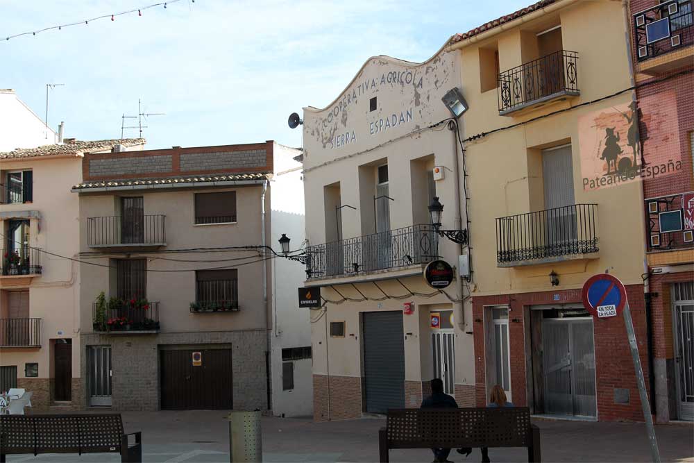 Algimia de Almonacid o Algímia d'Almonesir